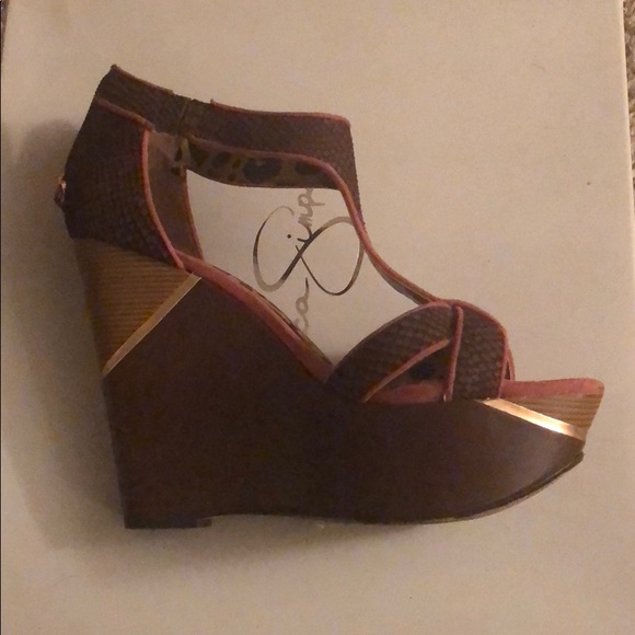 Jessica Simpson - Picture 2 of 3